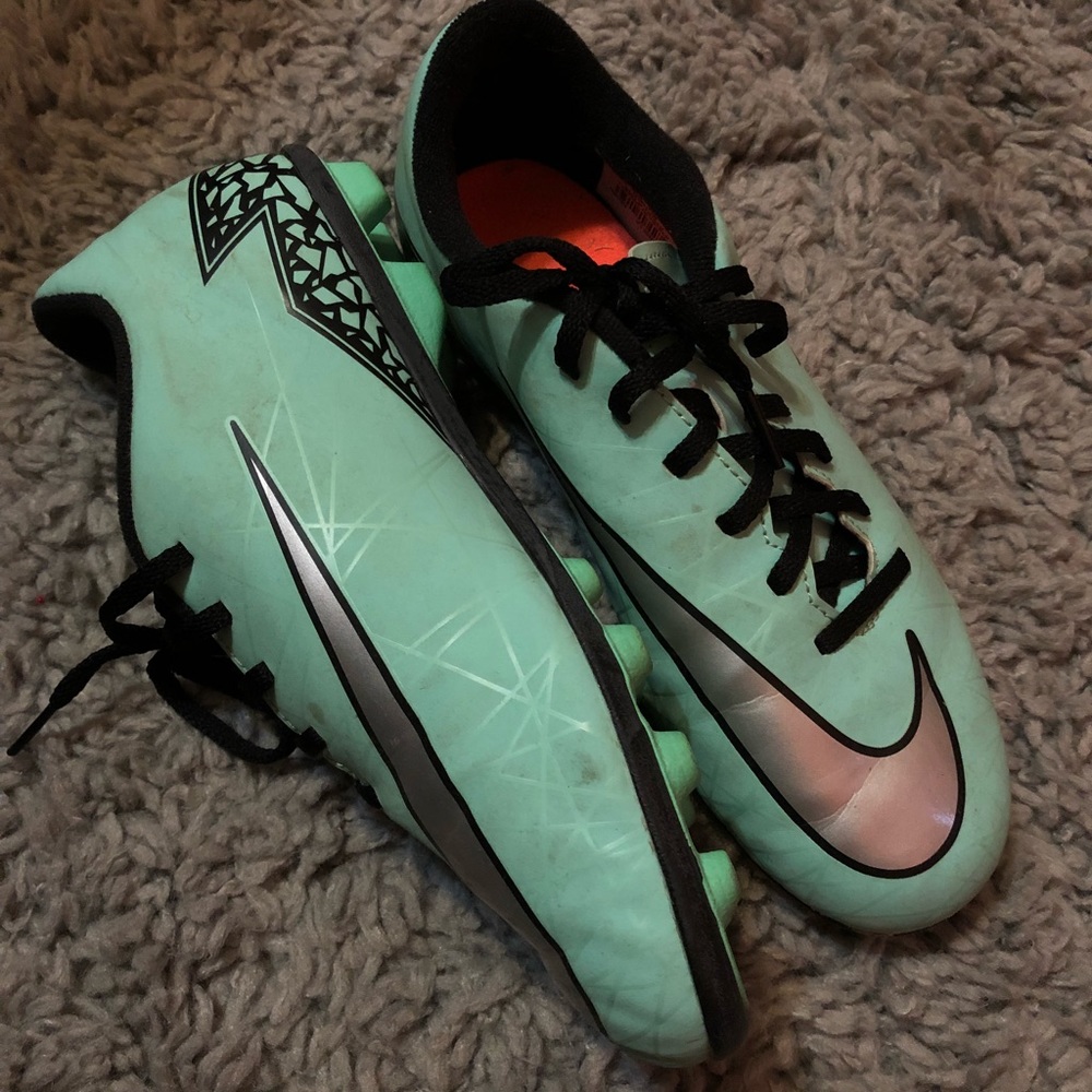 Nike HyperVenom Soccer Shoes